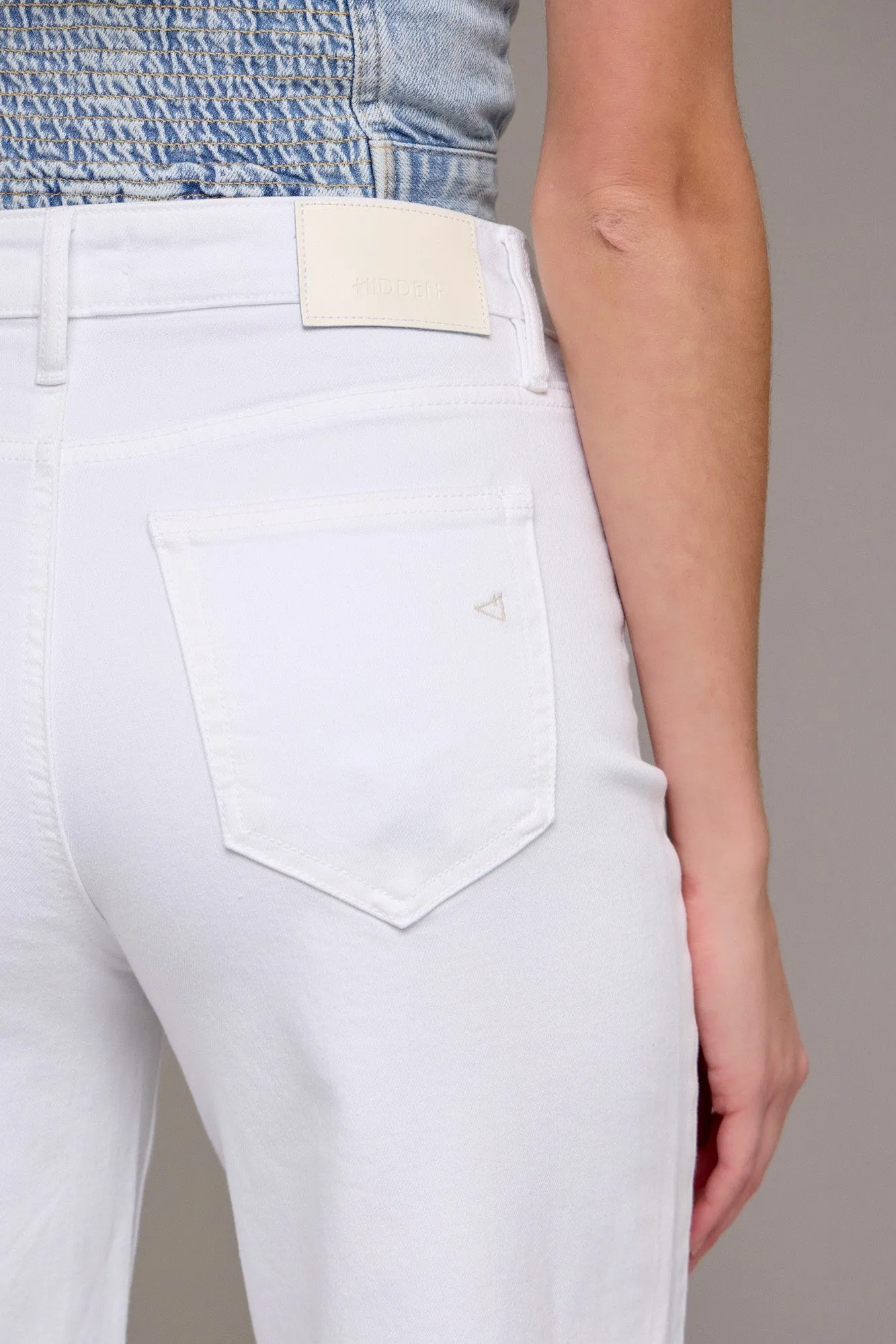 Hidden Nori Crop Wide Leg Jean