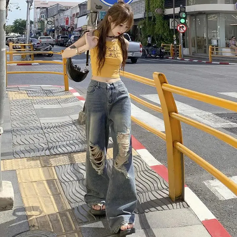 Loose Fitting Wide Leg Jeans