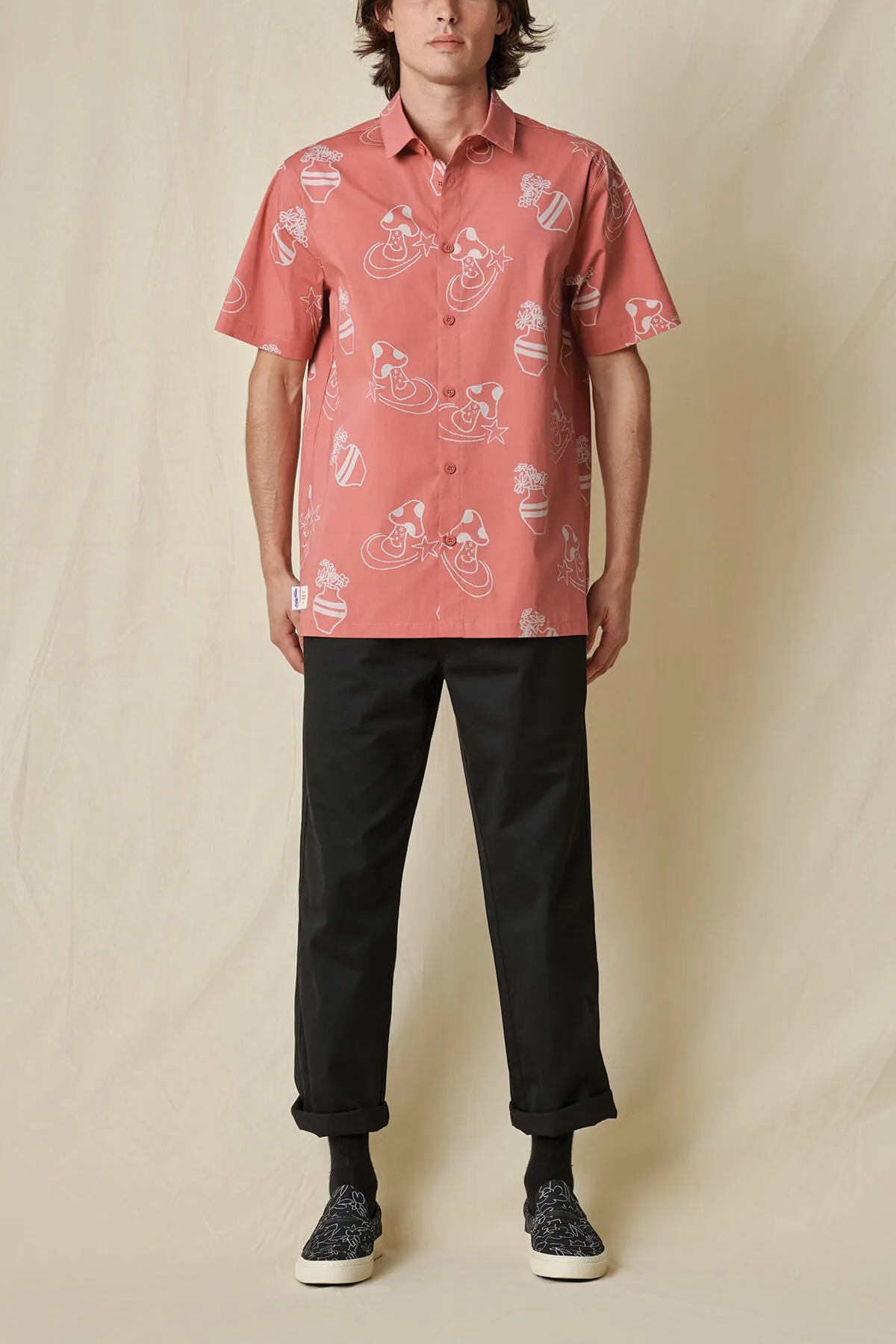 Underground Holiday SS Shirt - Red Smoke