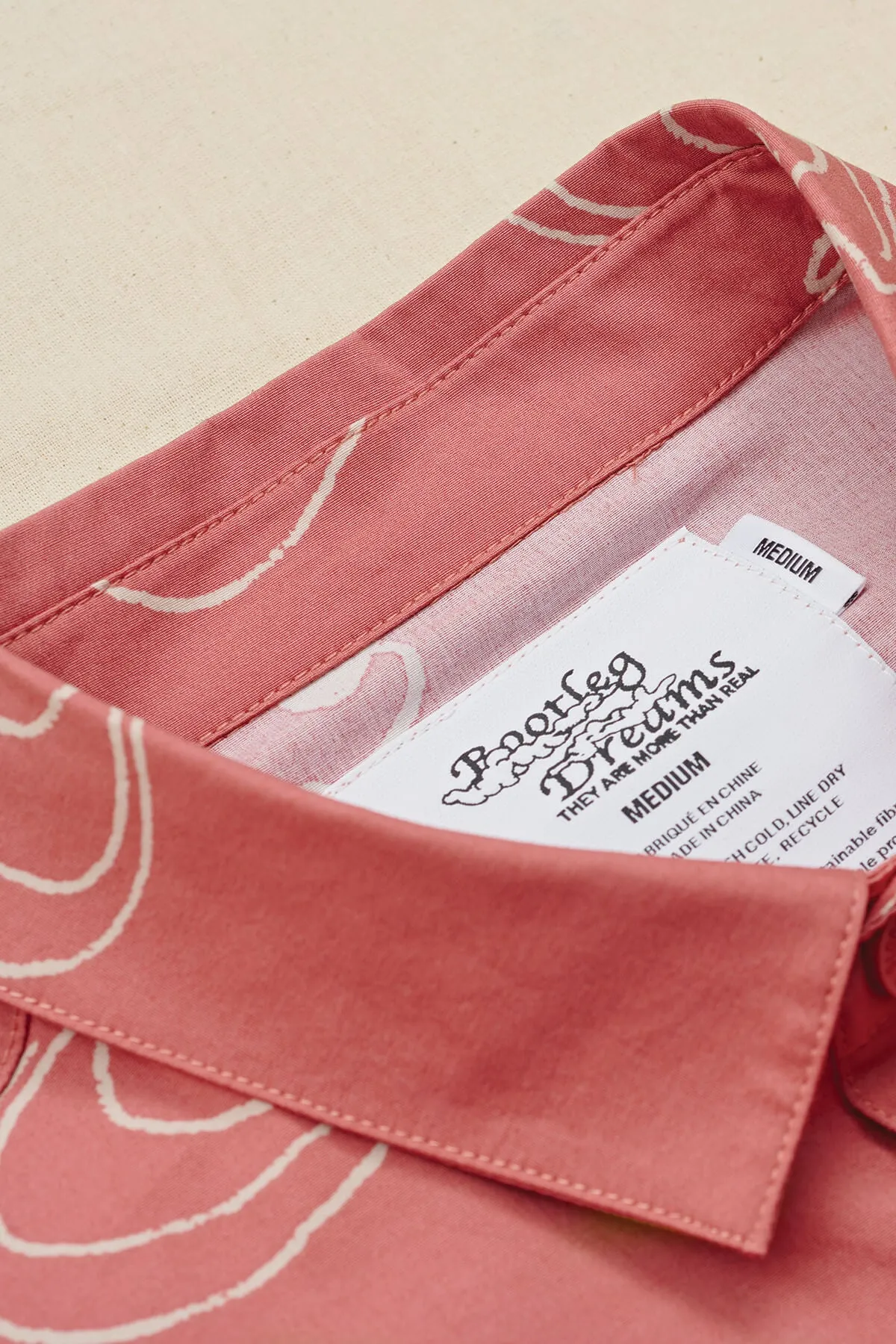 Underground Holiday SS Shirt - Red Smoke